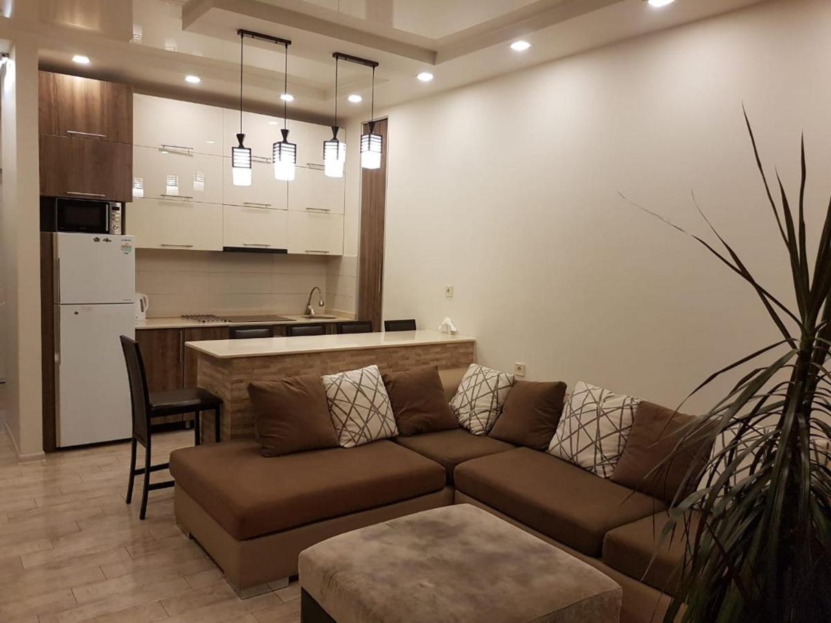 Apartment Magnolia Batumi Exterior photo