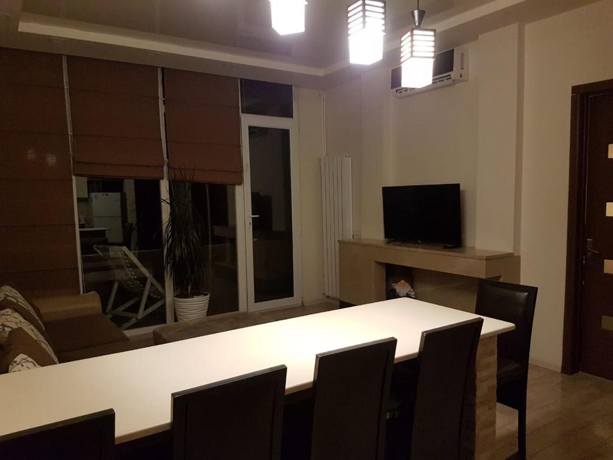 Apartment Magnolia Batumi Exterior photo